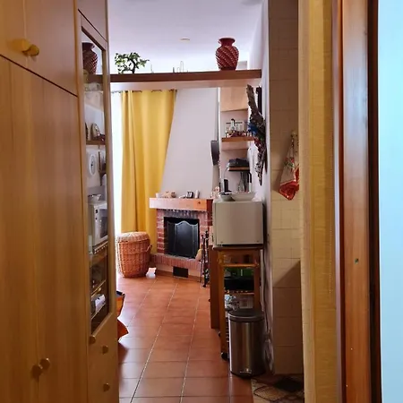 - In & Out - Vista Sulle Alpi E Camino Apartamento